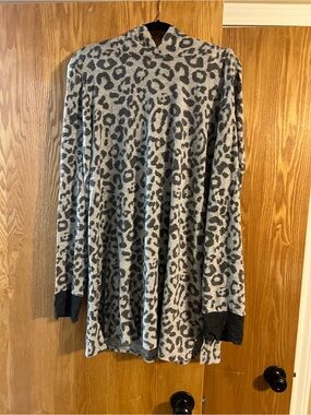 Honeyme Gray and Black Leopard Print Turtleneck Sweater